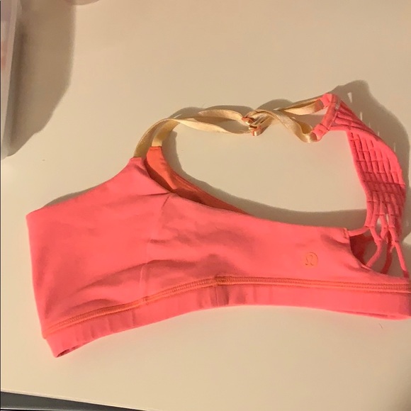 ** SOLD** Lululemon bra - Picture 3 of 4